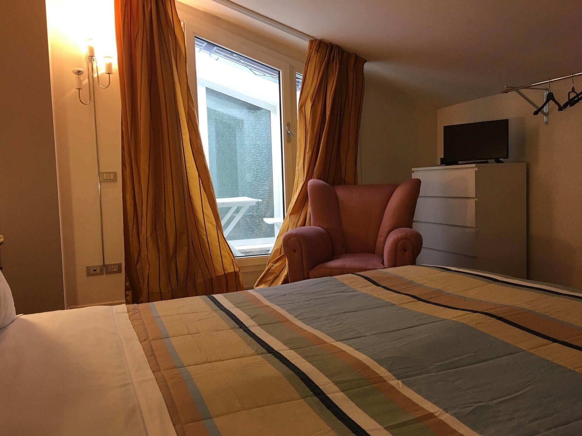 Domus Nova Residenza Il B&B Mantova Exteriér fotografie